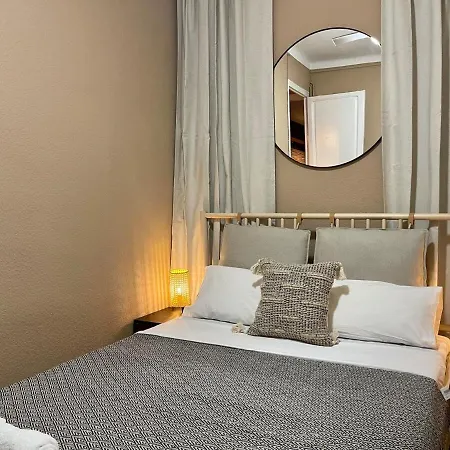 Sagrada Familia 4bd Only For Families Or Business Groups Appartamento *