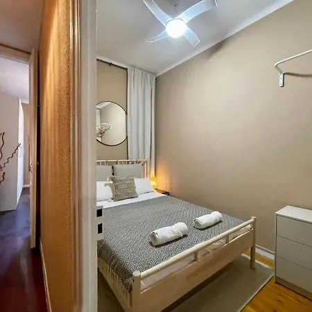 Sagrada Familia 4bd Only For Families Or Business Groups Barcelona
